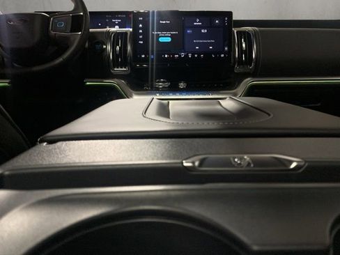 New 2026 Ford Expedition Max Platinum w/ Stealth Appearance Package AWD/4WD image 16