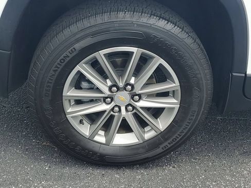 Certified 2024 Chevrolet Traverse LT FWD image 7