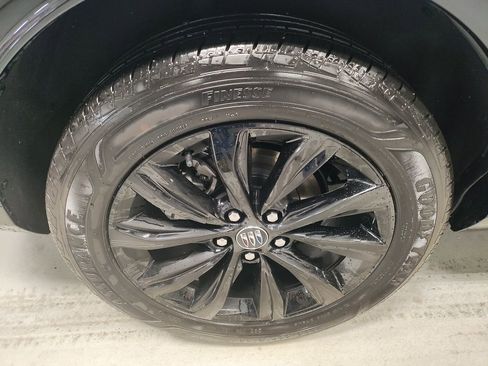 Used 2025 Buick Envista Sport Touring w/ Convenience I Package image 3