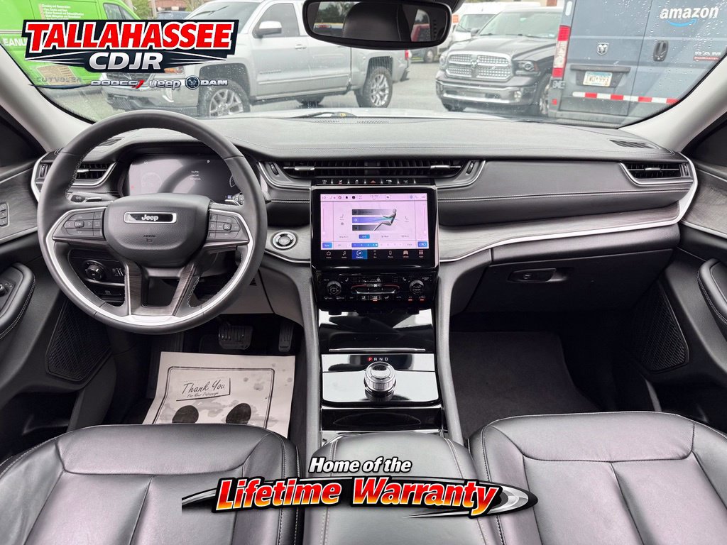 Used 2023 Jeep Grand Cherokee Limited RWD image 32