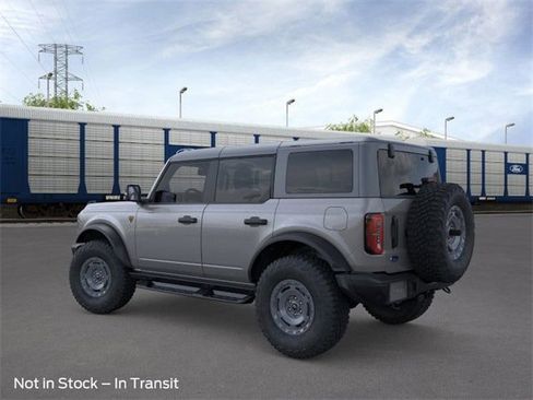 New 2025 Ford Bronco Badlands image 4