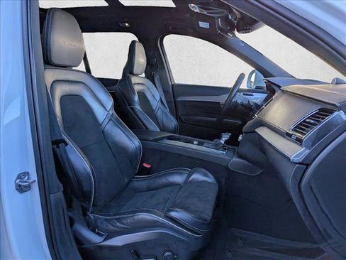 Used 2019 Volvo XC90 T6 R-Design w/ Advanced Package image 24
