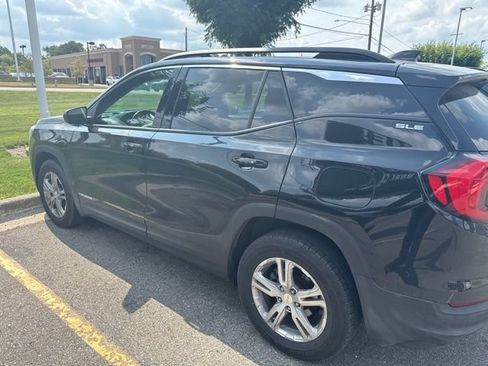 Certified 2020 GMC Terrain SLE w/ Driver Convenience Package AWD/4WD image 2