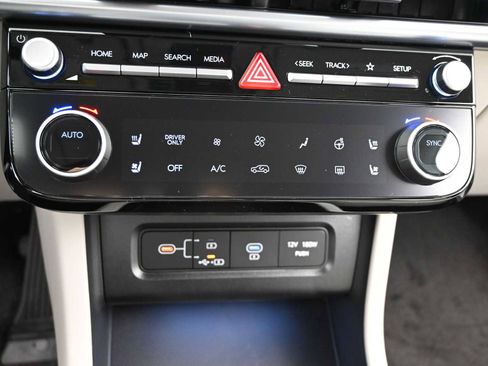 New 2026 Hyundai Tucson Limited image 18