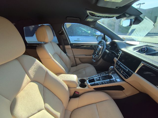 Used 2021 Porsche Macan AWD/4WD image 5