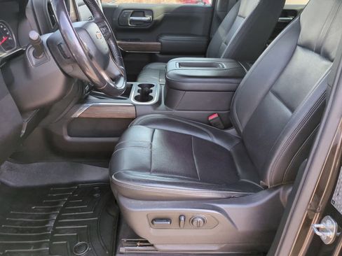 Used 2019 Chevrolet Silverado 1500 High Country w/ Z71 Off-Road Package image 16