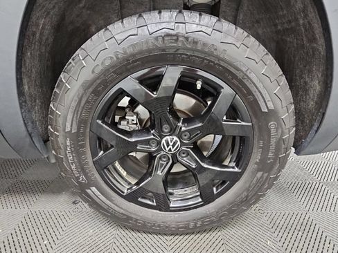 Used 2024 Volkswagen Atlas Peak Edition SEL AWD/4WD image 43