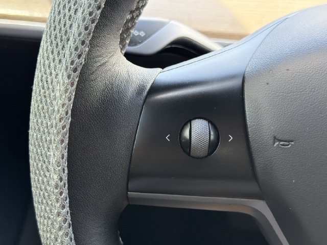 Used 2023 Tesla Model 3 Standard Range RWD image 16