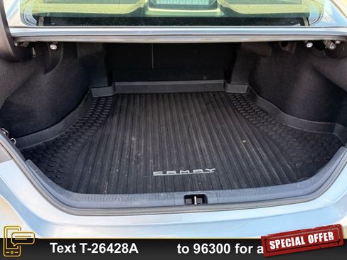 Used 2020 Toyota Camry LE image 23