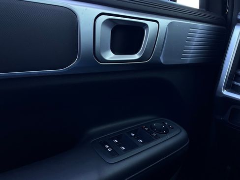 Used 2025 Hyundai Santa Fe SEL image 22