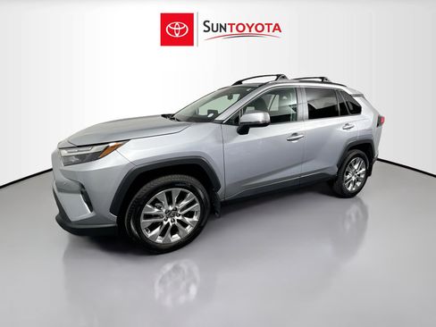 Used 2025 Toyota RAV4 XLE Premium w/ Weather Package image 9