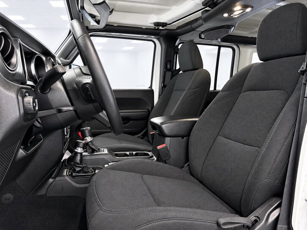 Used 2022 Jeep Wrangler Unlimited Sport AWD/4WD image 23