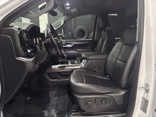 Used 2024 Chevrolet Silverado 2500 LTZ w/ LTZ Premium Package AWD/4WD image 11