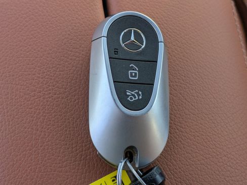 Used 2023 Mercedes-Benz GLC 300 w/ Exclusive Trim Package image 29