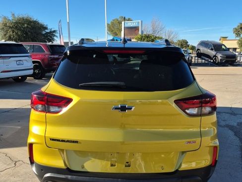 Used 2023 Chevrolet TrailBlazer RS w/ Sun and Liftgate Package image 6