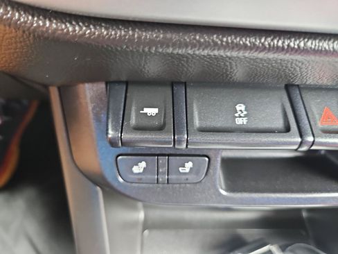Used 2015 Chevrolet Colorado LT w/ Luxury Package AWD/4WD image 37