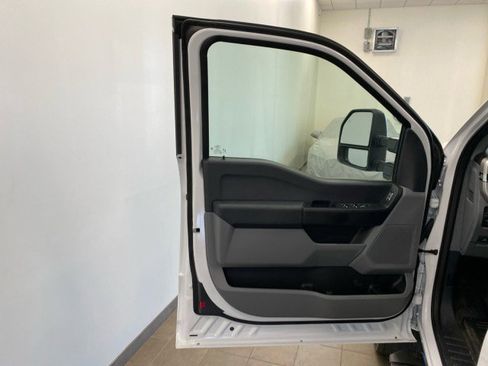 New 2024 Ford F550 4x4 SuperCab Super Duty image 11