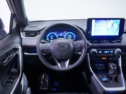 Used 2023 Toyota RAV4 XSE w/ Weather Package image 11