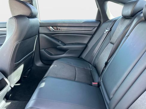 Used 2019 Honda Accord Sport image 13