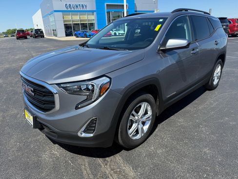 Used 2019 GMC Terrain SLE w/ Driver Convenience Package AWD/4WD image 9