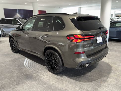 New 2026 BMW X5 xDrive40i w/ M Sport Package image 5