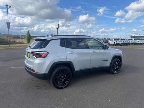 New 2026 Jeep Compass Latitude w/ Quick Order Package 29K image 5