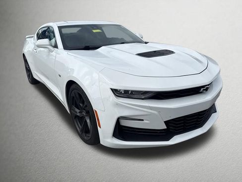 Used 2020 Chevrolet Camaro SS RWD image 1