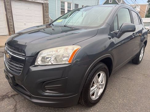 Used 2016 Chevrolet Trax LT AWD/4WD image 1