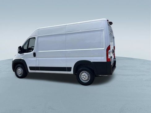 Used 2024 RAM ProMaster 2500 w/ Convenience Group FWD image 8