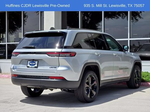 Used 2024 Jeep Grand Cherokee Limited w/ Black Appearance Package RWD image 7