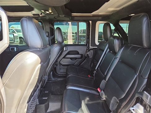 Used 2021 Jeep Wrangler Unlimited Rubicon w/ Trailer Tow Package image 18