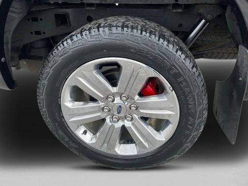Used 2018 Ford F150 Lariat w/ Trailer Tow Package AWD/4WD image 13