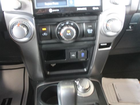 Used 2021 Toyota 4Runner Trail Special Edition AWD/4WD image 11
