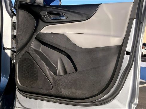 Used 2024 Chevrolet Equinox LT image 23