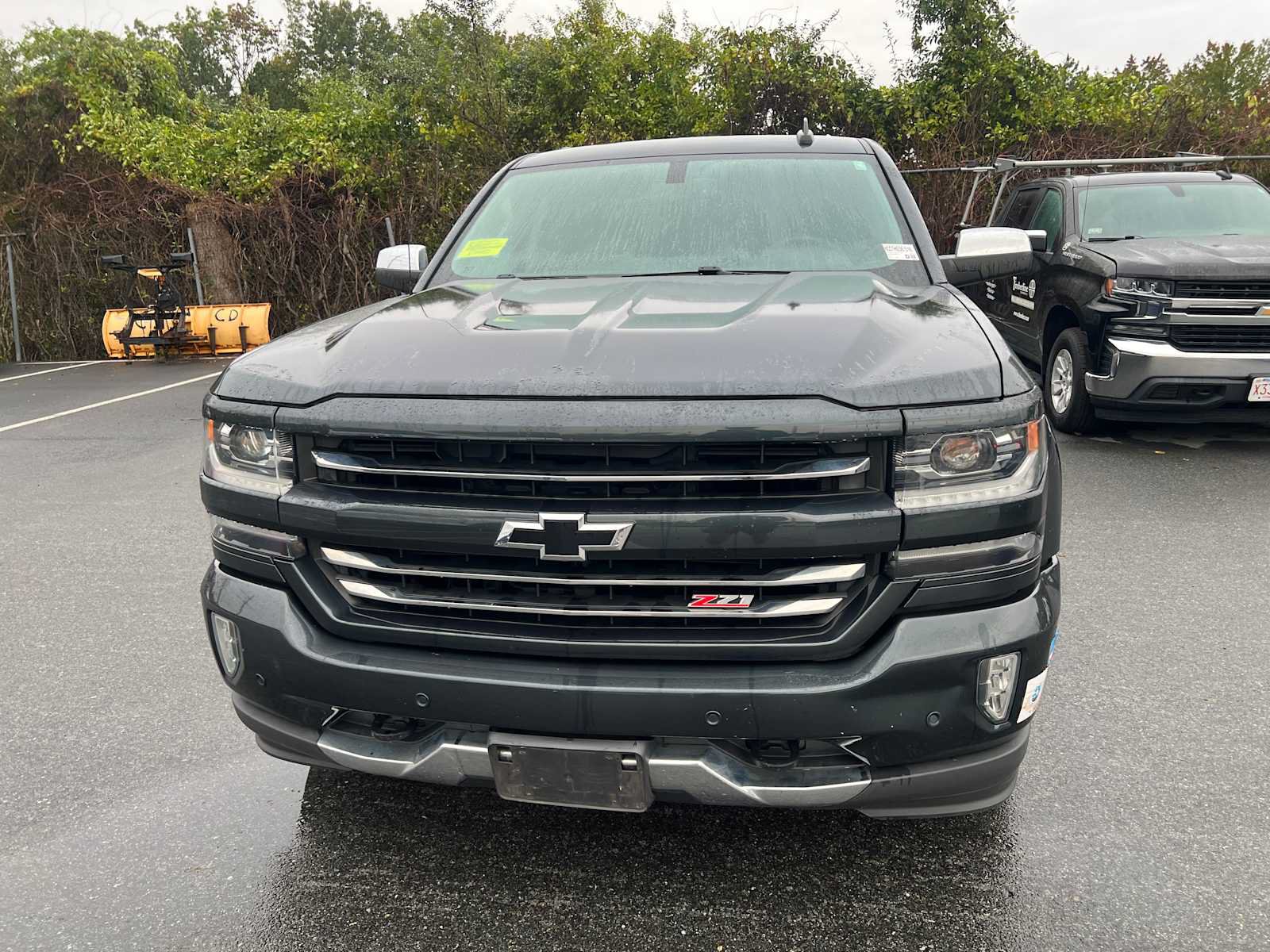 Used 2017 Chevrolet Silverado 1500 LTZ Z71 w/ LTZ Plus Package AWD/4WD image 4