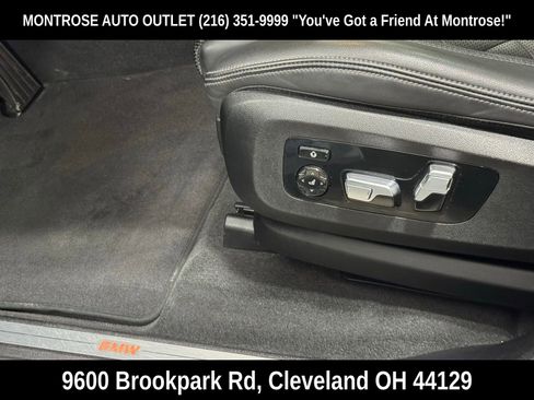 Used 2024 BMW X5 xDrive40i w/ Premium Package image 16