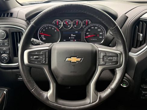 Used 2021 Chevrolet Silverado 1500 LT w/ Convenience Package II AWD/4WD image 16