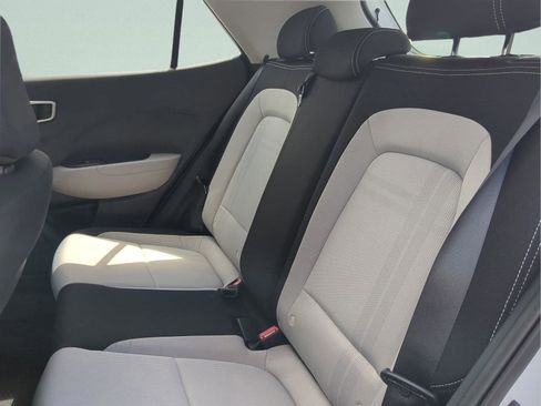 New 2026 Hyundai Venue SEL FWD image 18