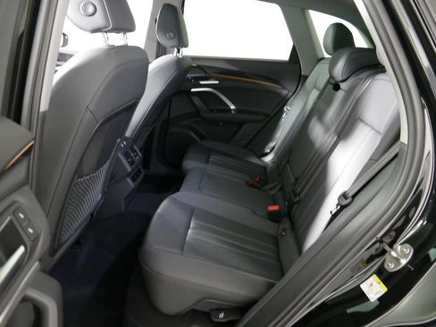 Certified 2025 Audi Q5 Premium w/ Convenience Package AWD/4WD image 28
