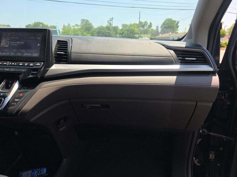 Used 2020 Honda Odyssey EX image 13