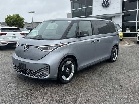 New 2025 Volkswagen ID. Buzz Pro S image 19