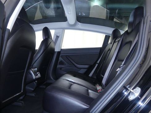 Used 2018 Tesla Model 3 Long Range AWD/4WD image 21