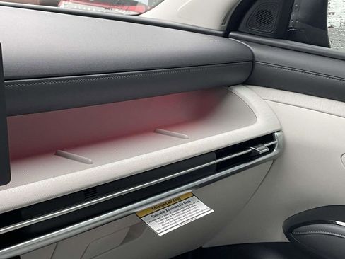 New 2026 Hyundai Tucson Limited image 32