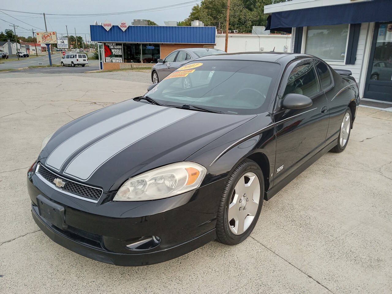 Used 2007 Chevrolet Monte Carlo SS w/ Silver Rally Stripe Package FWD image 1