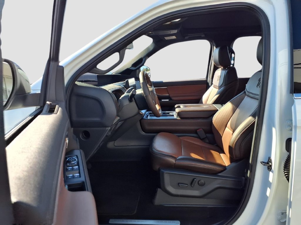 Used 2025 Ford Expedition King Ranch AWD/4WD image 26