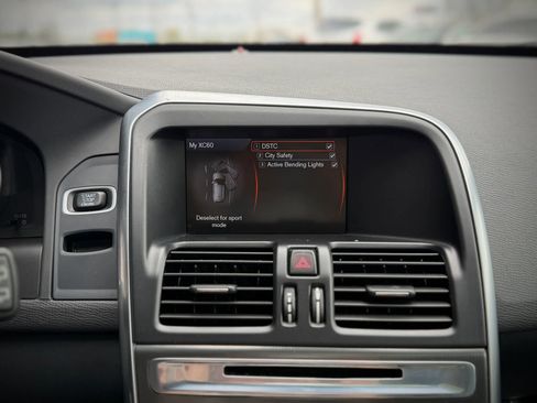 Used 2013 Volvo XC60 T6 image 17