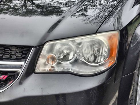 Used 2012 Dodge Grand Caravan Crew w/ Crew Value Pkg FWD image 11