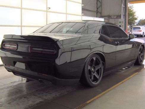 Used 2015 Dodge Challenger R/T Plus RWD image 2