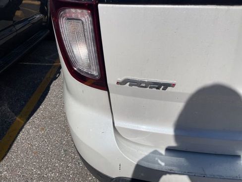 Used 2015 Ford Explorer Sport w/ Equipment Group 401A image 4