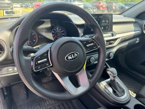 Used 2020 Kia Forte LXS FWD image 14